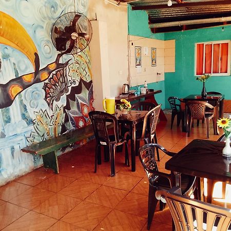 Hostel Loli Puerto Iguazú Buitenkant foto