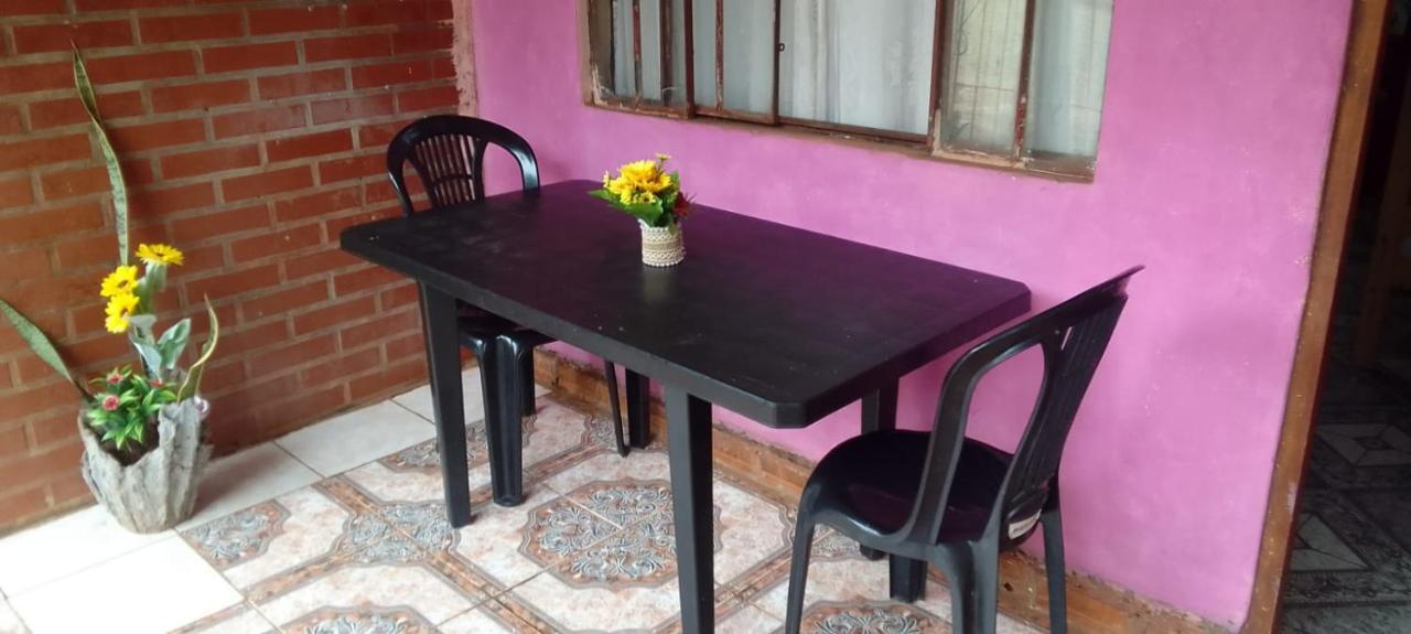 Hostel Loli Puerto Iguazú Buitenkant foto