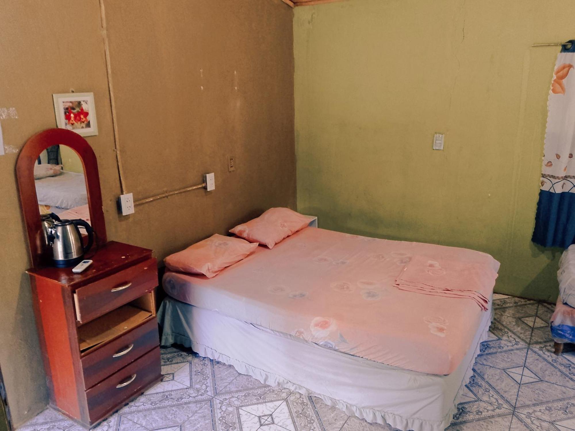 Hostel Loli Puerto Iguazú Kamer foto